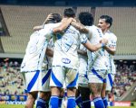 Cruzeiro domina o Fortaleza no Castelão, vence por 2 a 0 e segue colado na liderança do Brasileirão