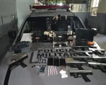 Dupla que fabrica armas é presa com submetralhadoras e impressora 3D em BH