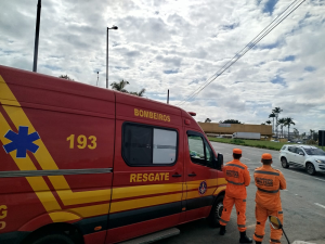 Inc&ecirc;ndio atinge apartamento no bairro Bom Pastor, em Divin&oacute;polis