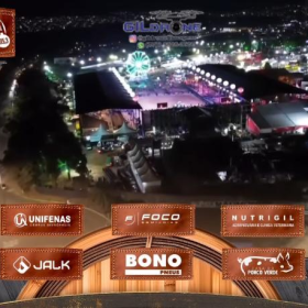 Primeiras imagens a&eacute;reas do tr&acirc;nsito no entorno do Parque da Divinaexpo neste s&aacute;bado (24)