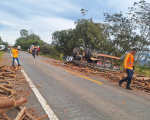 Acidente grave deixa três pessoas feridas na MG-050, em Formiga