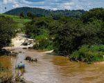 Bombeiros procuram por pescador desaparecido no Rio Pará, em Nova Serrana