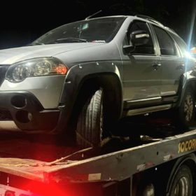 Adolescente &eacute; detido ap&oacute;s dois roubos em Nova Serrana; carro &eacute; recuperado