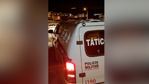 PM prende foragido da Justi&ccedil;a com mandados pelos crimes de porte ilegal de arma e tr&aacute;fico de drogas