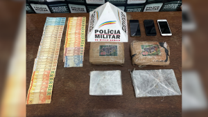 Pol&iacute;cia Militar prende foragido e apreende drogas em Par&aacute; de Minas