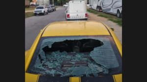 Morador em situa&ccedil;&atilde;o de rua &eacute; preso ap&oacute;s quebrar Camaro de circo em Nova Serrana