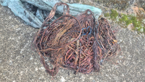 Dois homens s&atilde;o presos por furto e recepta&ccedil;&atilde;o de fios de cobre em Carmo do Cajuru