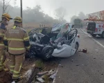 Acidente fatal entre veículo de passeio e caminhão na BR-262 , resulta em quatro mortes