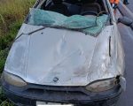 Formiga: Carro capota na BR-354 e deixa um ferido