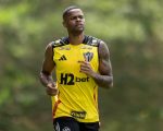 Atlético descarta proposta do Botafogo por Júnior Santos