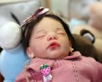 Homem dá tapa em rosto de criança, em BH, e diz que pensou ser bebê reborn