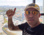 Influencer detido por suspeita de racismo contra funcionário de hotel em BH é liberado; ele nega