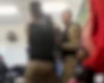 VÍDEO: aluno é retirado à força de sala de aula por policiais e colega ameaça diretora na Grande BH