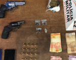 PM apreende armas e drogas em baile funk em zona rural de Itaúna