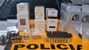 Homem &eacute; preso com quase 500 celulares, anabolizantes e perfumes em Santo Ant&ocirc;nio do Monte