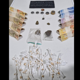 Adolescente &eacute; apreendido com drogas pr&oacute;ximo ao cemit&eacute;rio em Nova Serrana