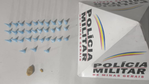 Cl&aacute;udio: PM apreende drogas escondidas em padr&atilde;o de energia el&eacute;trica