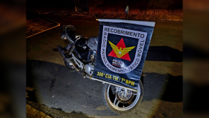 Homem &eacute; preso por roubo de moto em Bom Despacho