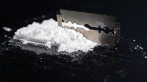 Formiga: Homem passa mal ap&oacute;s ingerir grande quantidade de coca&iacute;na e busca ajuda dos Bombeiros