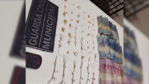 Guarda Municipal de Nova Serrana prende homem com drogas