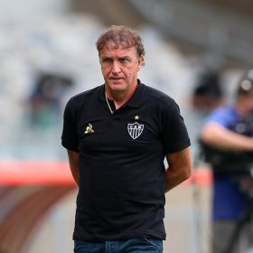 Drama do Galo na Col&ocirc;mbia: elenco curto e com mais quatro desfalques