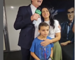 João conhece Padre Reginaldo Manzotti e emociona a internet com história comovente