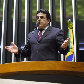 Domingos S&aacute;vio comenta poss&iacute;vel puni&ccedil;&atilde;o a deputados ap&oacute;s manifesta&ccedil;&atilde;o na C&acirc;mara
