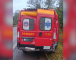 Carreta bate em carros e viatura do Corpo de Bombeiros na MG-050, em Pimenta