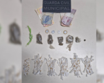 Nova Serrana: Adolescentes tentam se esconder em bar e são apreendidos com 161 pedras de crack