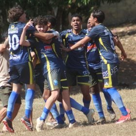 Peixe Lajes vira sobre o Sport e segue líder do Campeonato Juniores LMDD