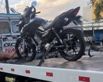 Motociclista ‘dá grau’ na frente da PM e é preso no Niterói, em Divinópolis