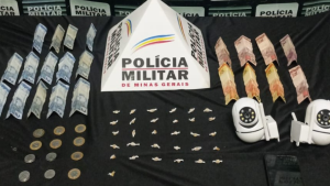 Par&aacute; de Minas: Idoso &eacute; preso com drogas e c&acirc;meras usadas para vigiar chegada da PM
