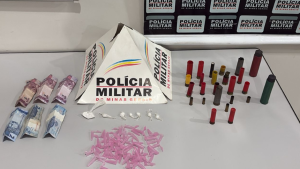 Den&uacute;ncia an&ocirc;nima leva &agrave; pris&atilde;o por tr&aacute;fico e posse ilegal de muni&ccedil;&otilde;es em Nova Serrana