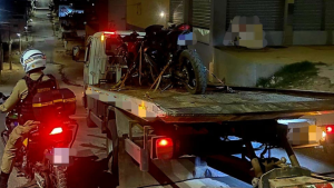 Opera&ccedil;&atilde;o Cavalo de A&ccedil;o mobiliza fiscaliza&ccedil;&atilde;o e apreende 9 motocicletas em Nova Serrana