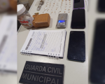Nova Serrana: Dupla é presa com 46 pedras de crack e cocaína durante ocorrência de perturbação do sossego