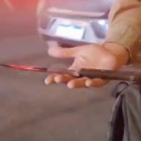 Itaúna: Homem é preso após usar faca para furtar carne em supermercado