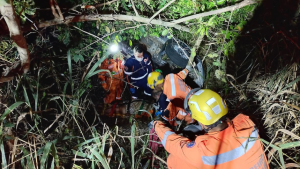 Capotamento na MG-050 mobiliza Corpo de Bombeiros em Formiga