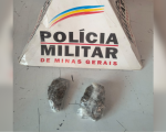Motociclista é preso com drogas após tentar fugir de blitz em Divinópolis