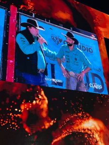 Igor Brito conquista a melhor nota da noite nas montarias em cutiano da Expo Cl&aacute;udio 2025