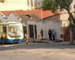 Ciclista fica gravemente ferido em acidente com ônibus no Niterói, em Divinópolis