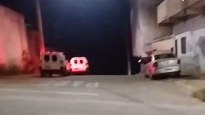 Pai &eacute; morto e filho fica ferido em ataque a tiros em Nova Serrana; um dos acusados &eacute; preso