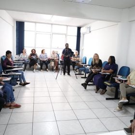 Inscrições abertas: Curso de informática para pessoas com 50 anos ou mais