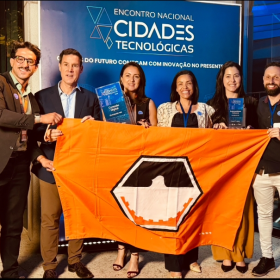 Divinópolis recebe prêmios nacionais de inovação digital e sustentabilidade