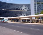 Governo de Minas entrega abrigos e caminhos cobertos na Cidade Administrativa