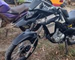 Batida entre duas motos deixa três feridos em Itaúna