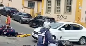 Oliveira: Acidente entre moto e carro deixa motociclista ferido
