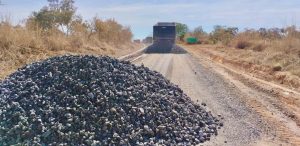 Departamento de Estradas de Rodagem de Minas utiliza agregado da produ&ccedil;&atilde;o de a&ccedil;o na manuten&ccedil;&atilde;o de trecho n&atilde;o-pavimentado da&nbsp;MG-231