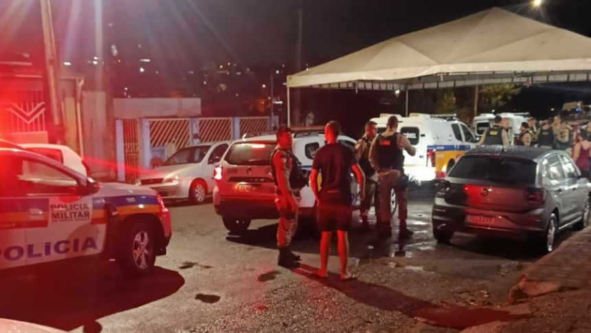 Homem é ameaçado em igreja após ser acusado de atacar adolescente em Divinópolis