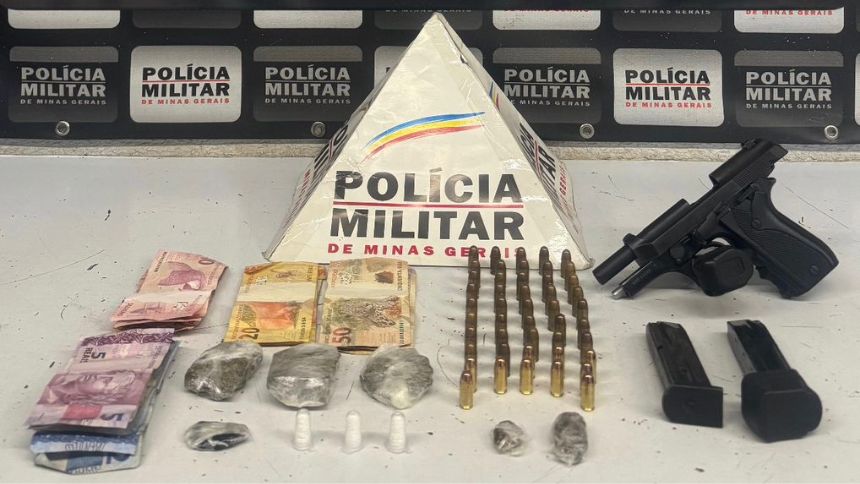 Homem tenta fugir da PM, joga drogas pela janela do carro, mas é preso no Catalão, em Divinópolis