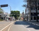Nova fase das obras na av. JK, em Divinópolis, interdita sentido bairro; veja trecho